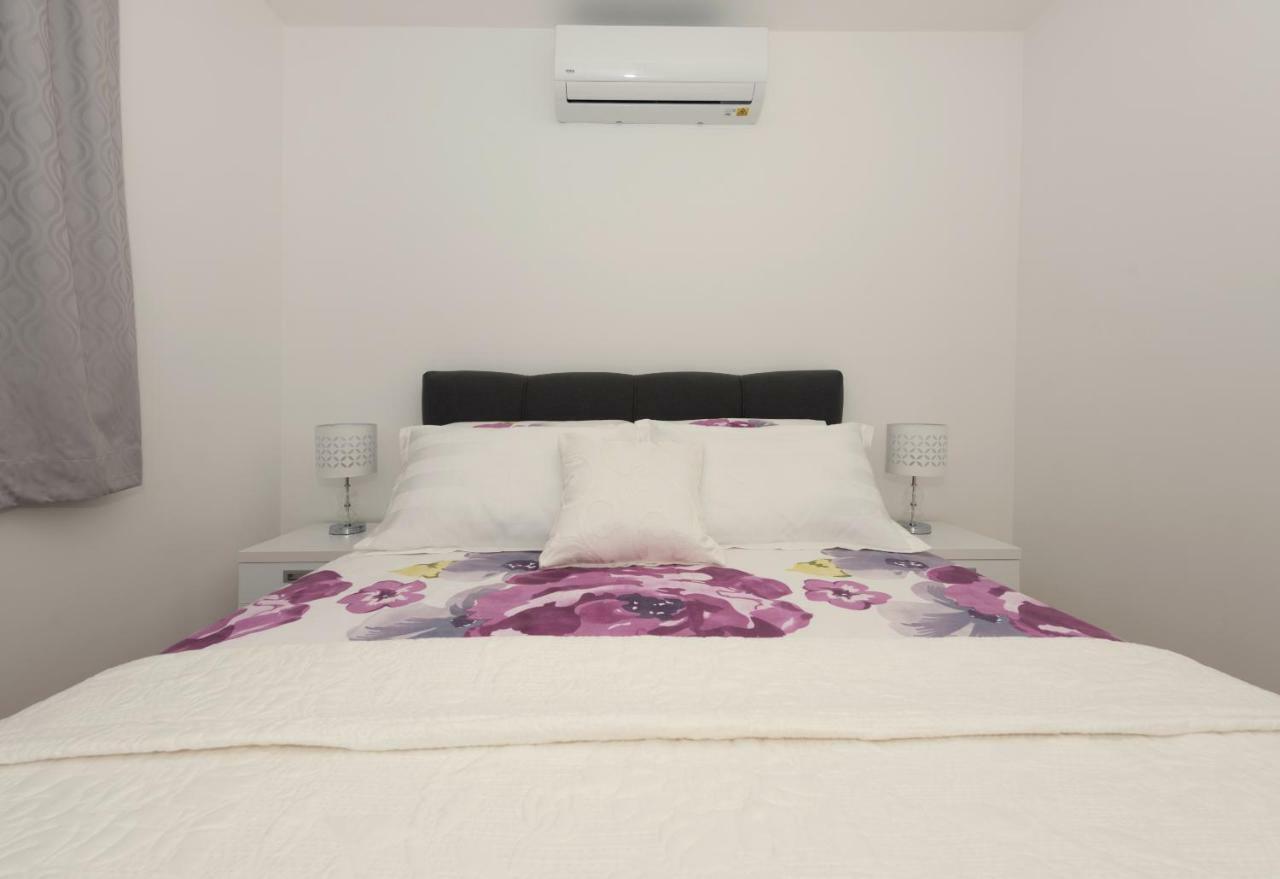 Penthouse Jure Apartment Makarska Exterior photo